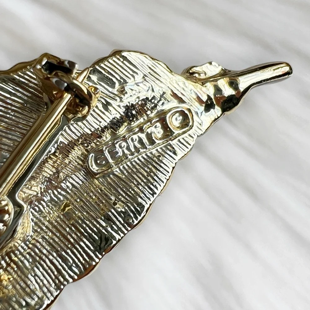 VINTAGE Gold Feathers Metal GERRYS Brooch Pin • Southwestern Western Boho